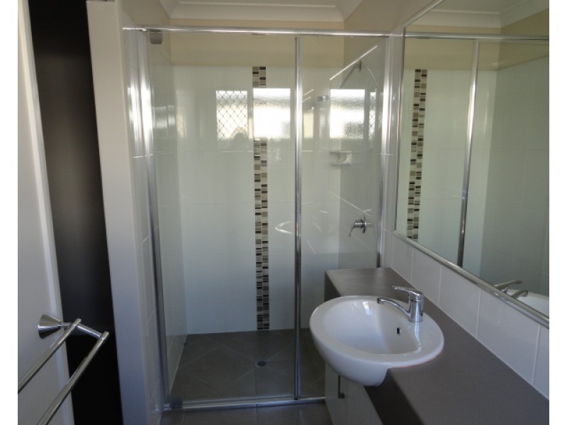 1/12 Tempest Drive, Glenvale QLD 4350