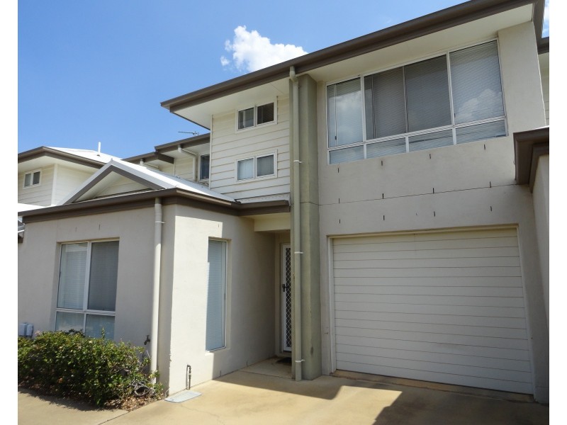 3/101 Stuart Street, North Toowoomba QLD 4350