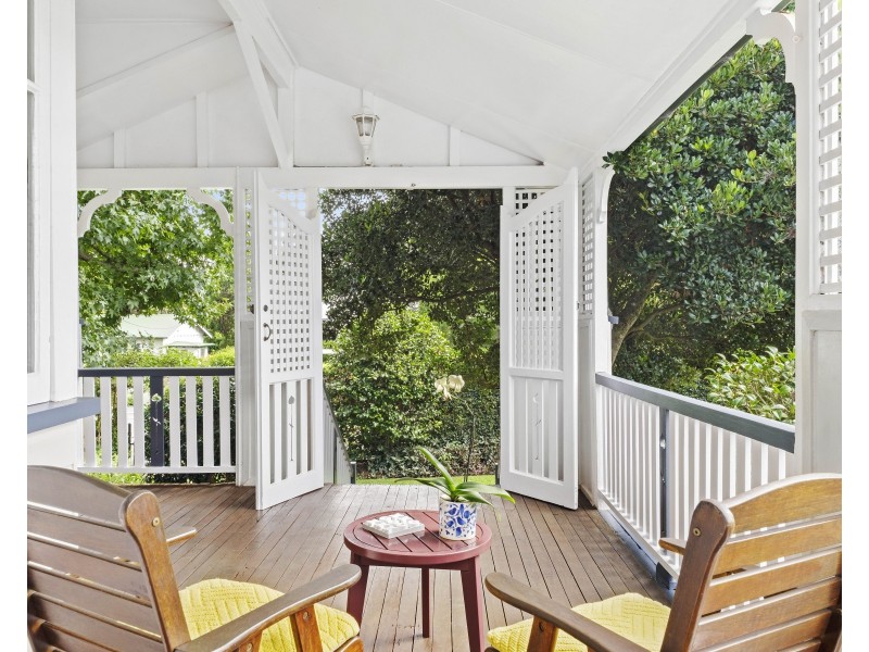 6 Arthur Street, East Toowoomba QLD 4350