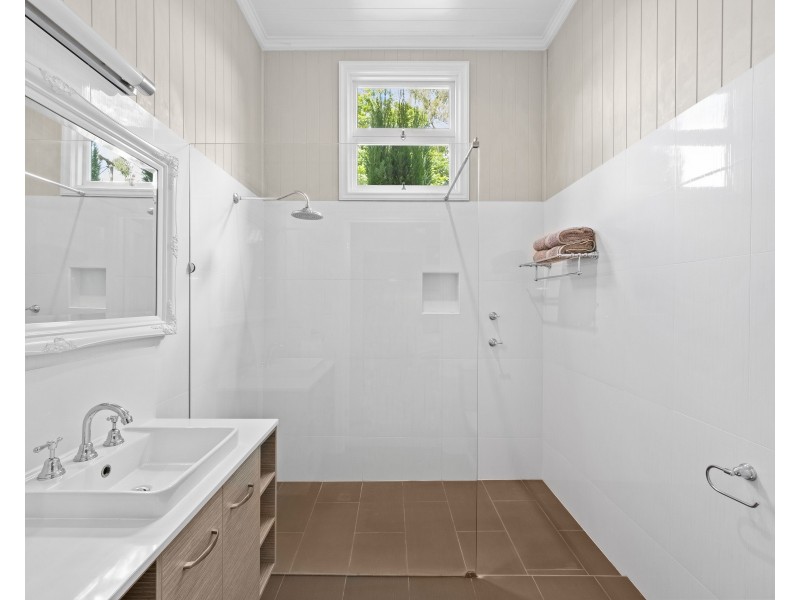 248 Geddes Street, Centenary Heights QLD 4350