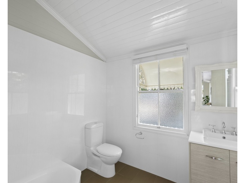 248 Geddes Street, Centenary Heights QLD 4350