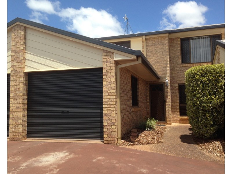 18/25 Gladstone Street, Toowoomba QLD 4350