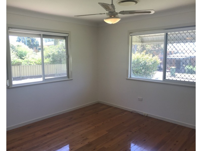 26 McNamara Street, Centenary Heights QLD 4350