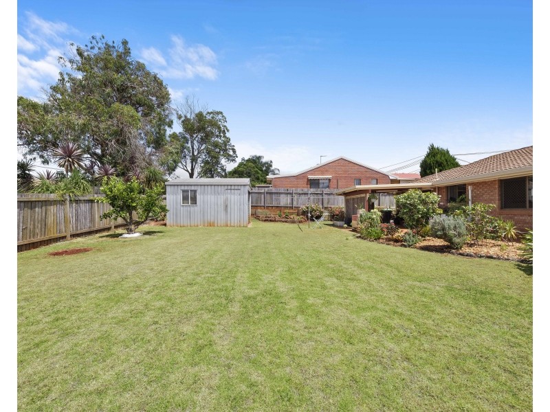 6 Schultz Street, Kearneys Spring QLD 4350
