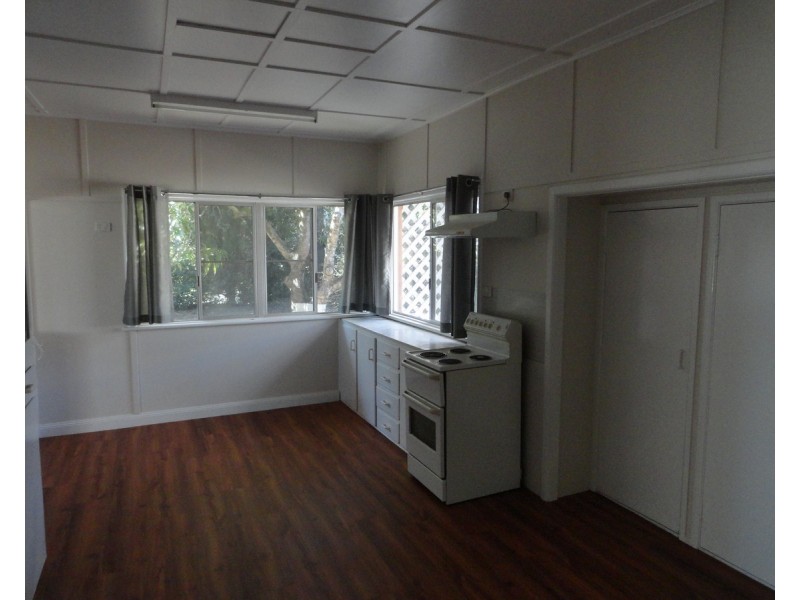 2 Perry Street, Harlaxton QLD 4350