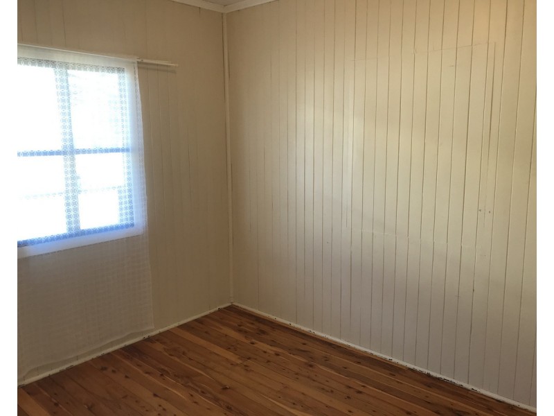 341 Tor Street, Wilsonton QLD 4350