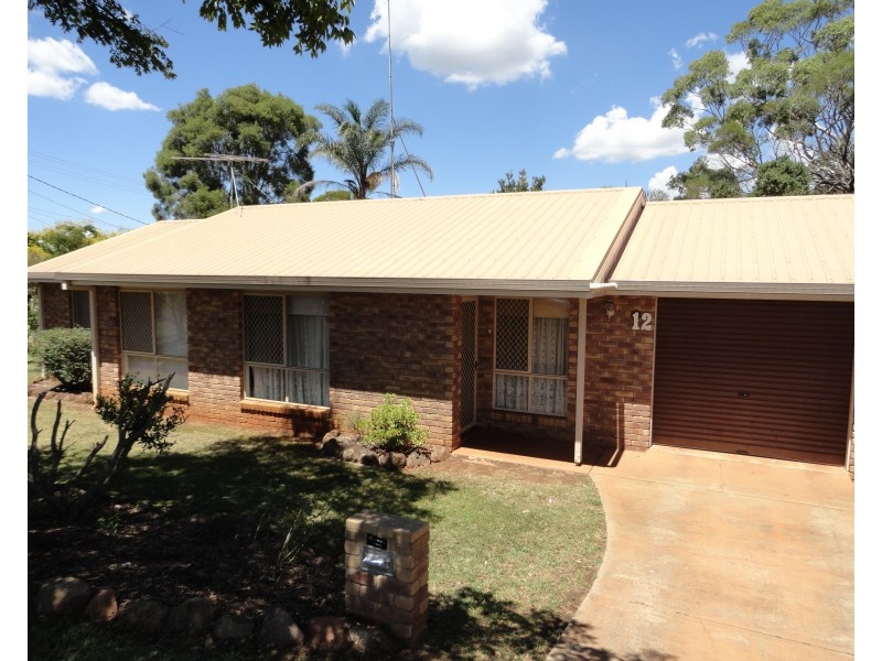12 Cleary Street, Centenary Heights QLD 4350
