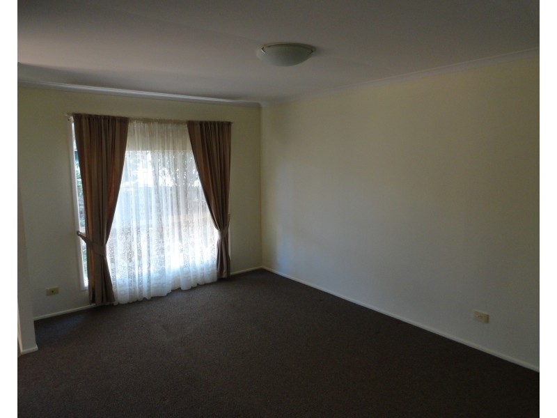12 Cleary Street, Centenary Heights QLD 4350