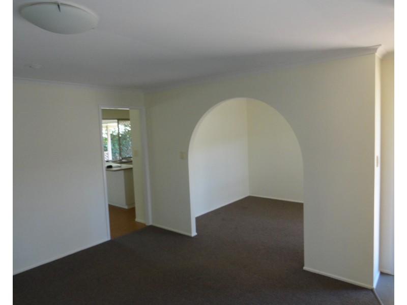 12 Cleary Street, Centenary Heights QLD 4350