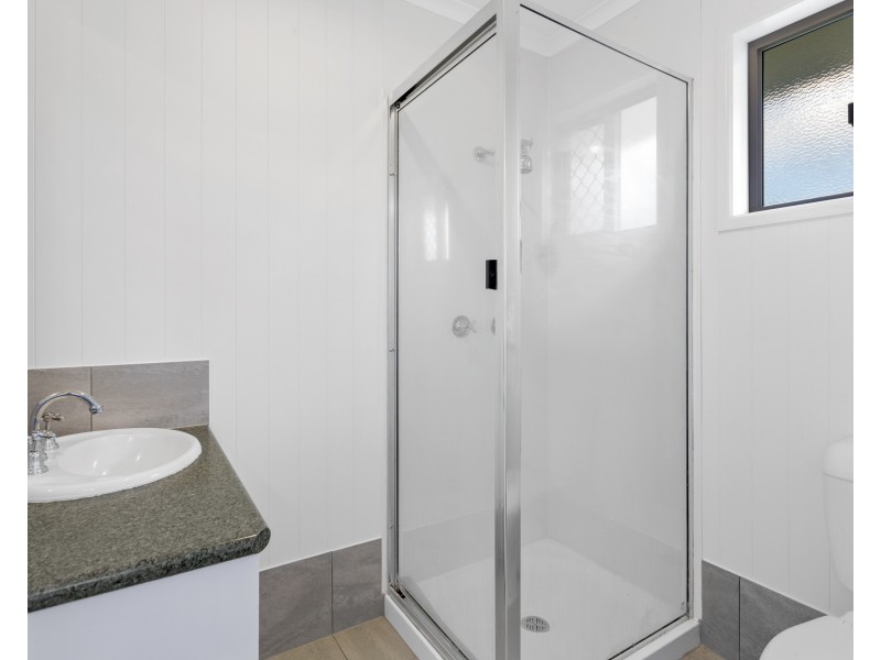 2/6 Canning Street, Drayton QLD 4350