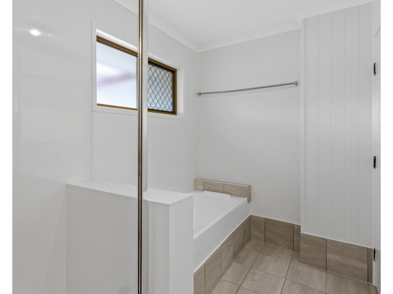 2/6 Canning Street, Drayton QLD 4350