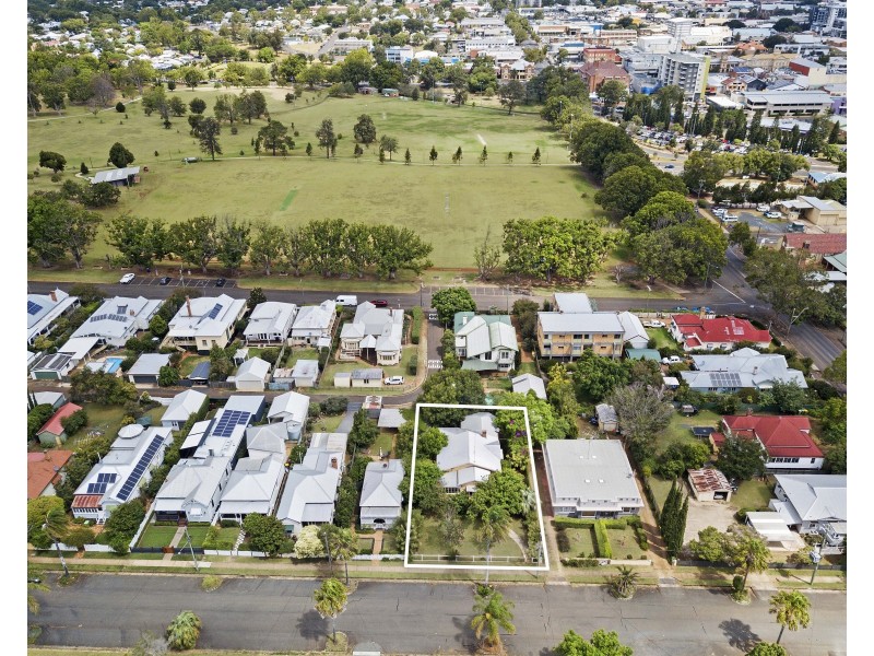 46 Eleanor Street, East Toowoomba QLD 4350