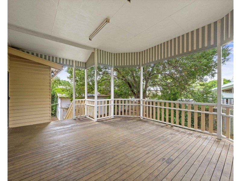 46 Eleanor Street, East Toowoomba QLD 4350