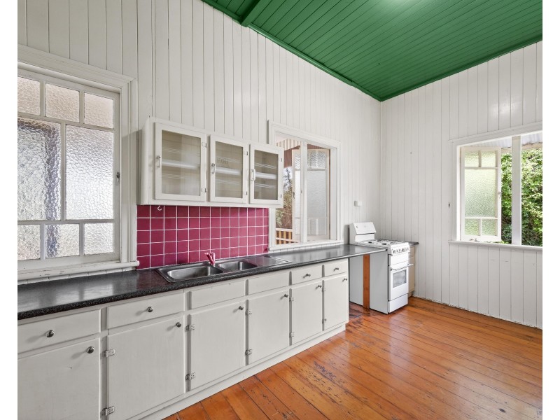 46 Eleanor Street, East Toowoomba QLD 4350