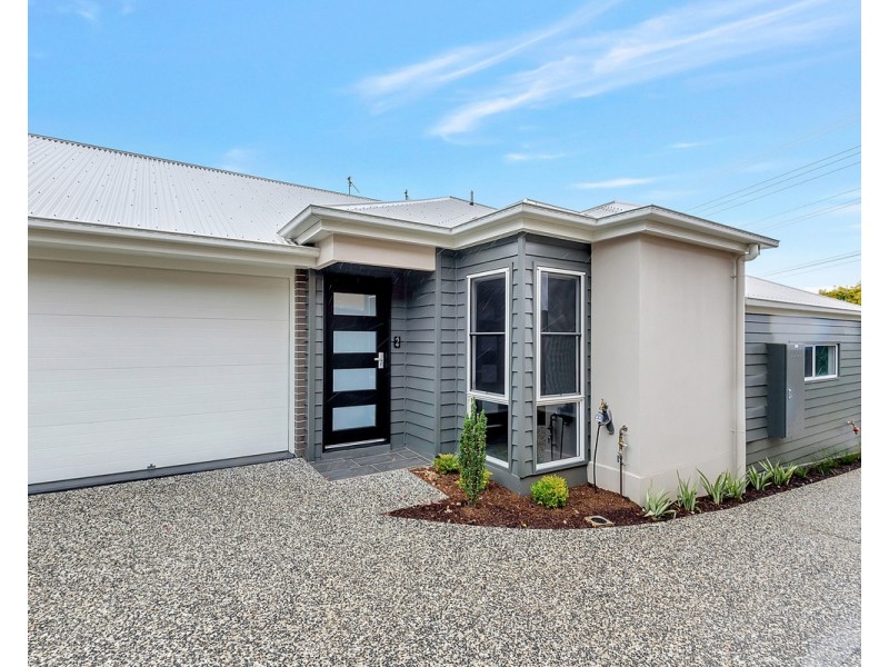 2/29 Hoey Street, Kearneys Spring QLD 4350