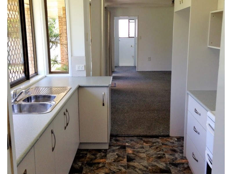 16 Melway Crescent, Harristown QLD 4350