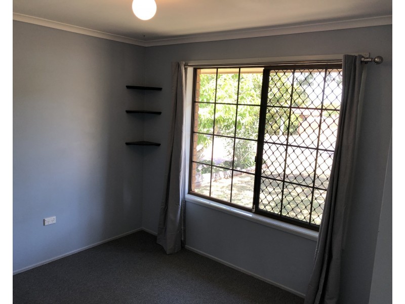 16 Melway Crescent, Harristown QLD 4350