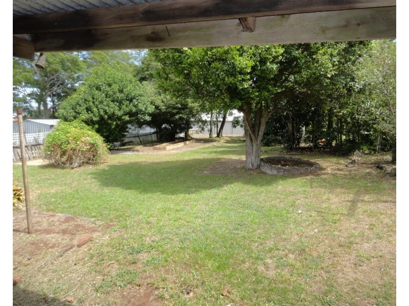 13 Glendower Street, Mount Lofty QLD 4350