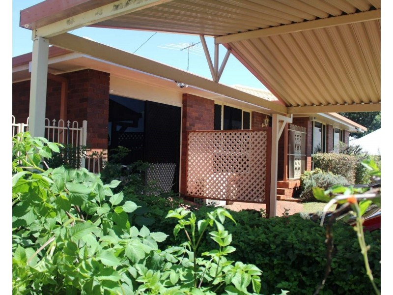 10 Cheryl Court, Darling Heights QLD 4350