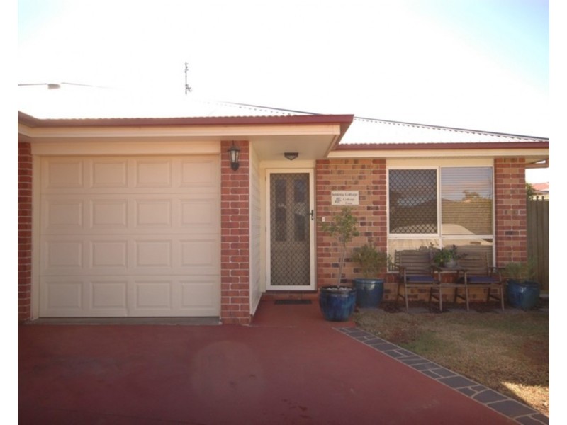 4/22A Spencer Street, Harristown QLD 4350