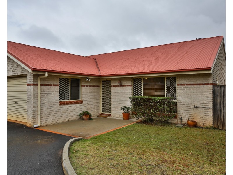 4/4a Cox Street, Wilsonton QLD 4350