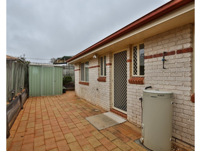 4/4a Cox Street, Wilsonton QLD 4350