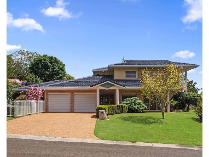 7 Griinke Drive, Middle Ridge QLD 4350