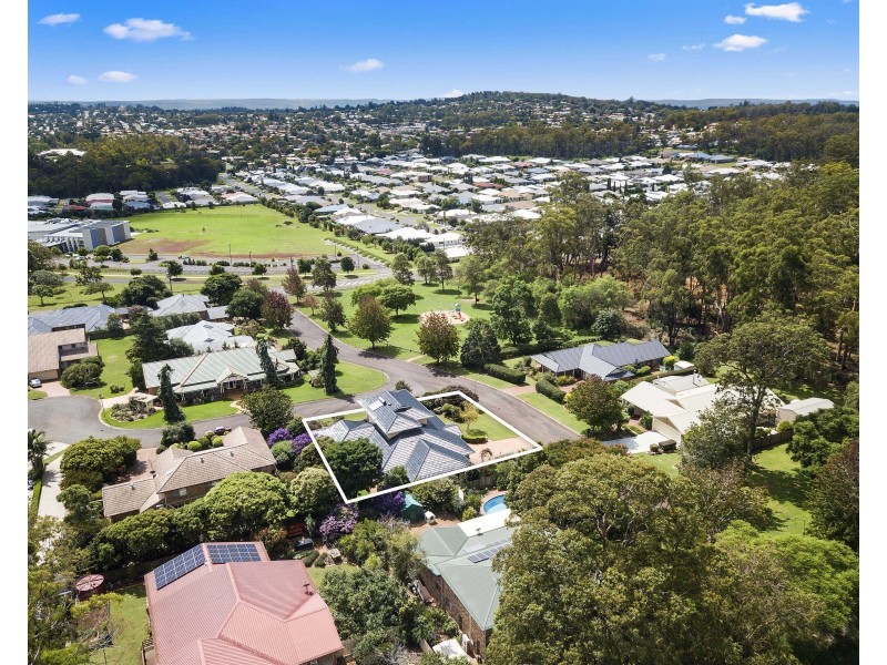 7 Griinke Drive, Middle Ridge QLD 4350