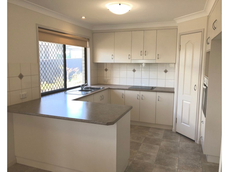 1/12 Underwood Crescent, Harristown QLD 4350