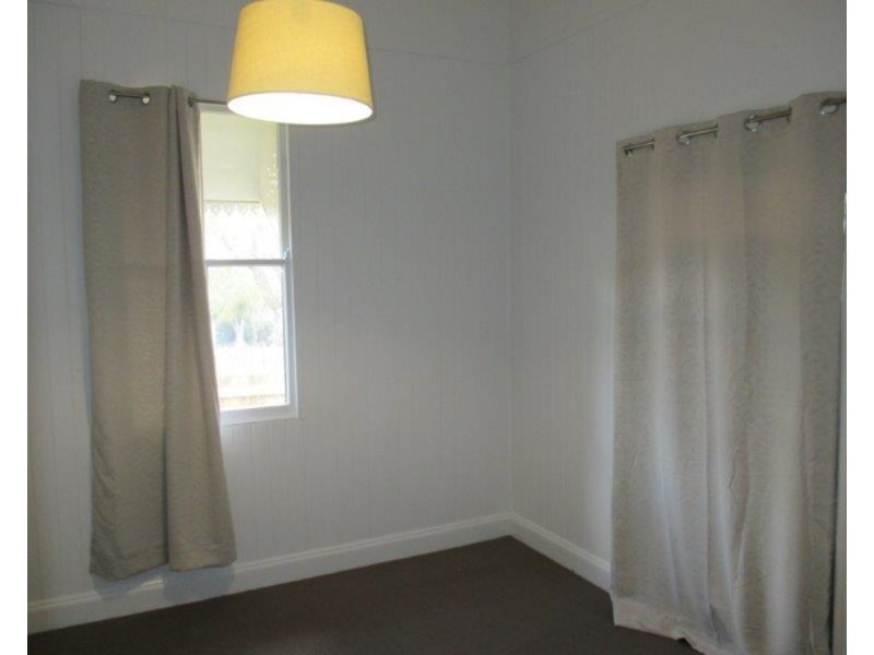 16 Kennedy Street, North Toowoomba QLD 4350