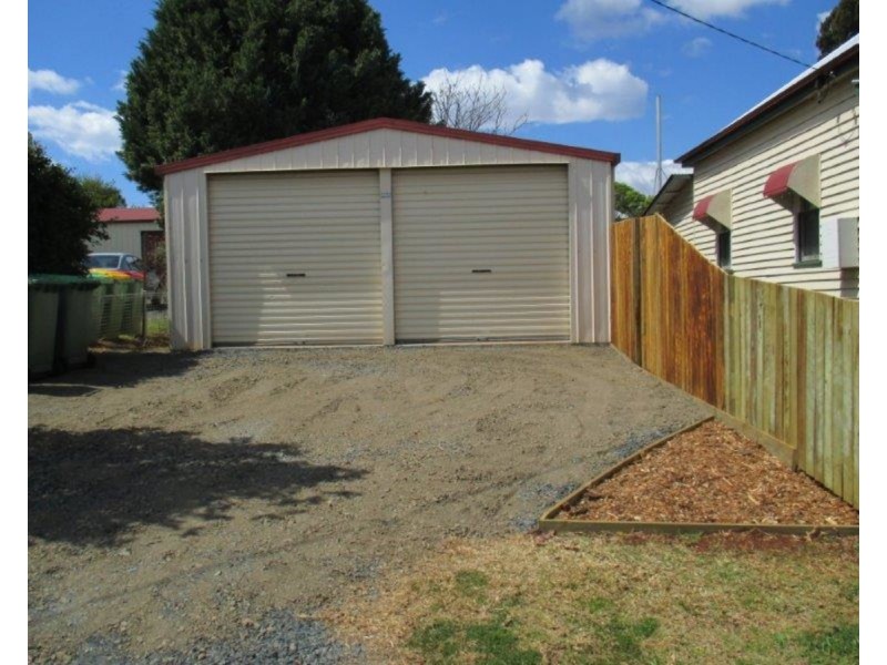16 Kennedy Street, North Toowoomba QLD 4350
