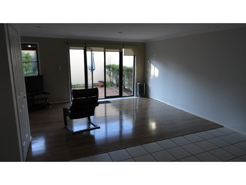 7/73 Jellicoe Street, Mount Lofty QLD 4350