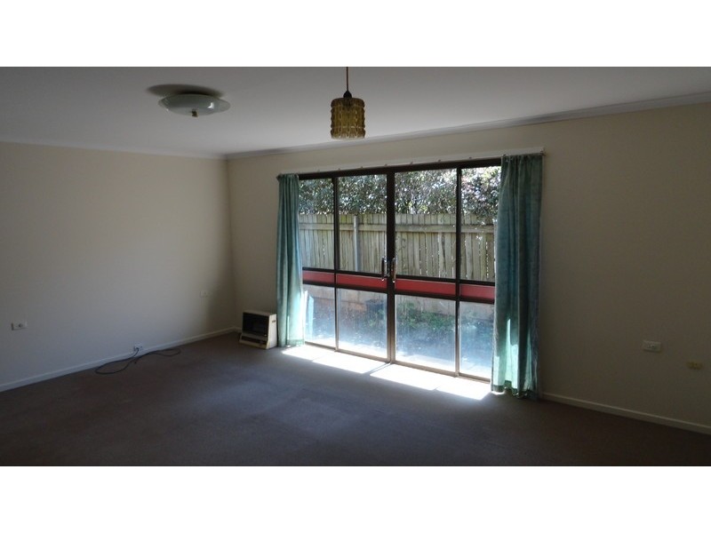 1/136 Ramsay Street, Centenary Heights QLD 4350