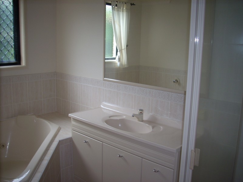14 St Andrews Court, Middle Ridge QLD 4350