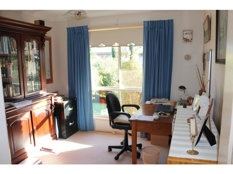 14 Windemere Terrace, Mount Lofty QLD 4350