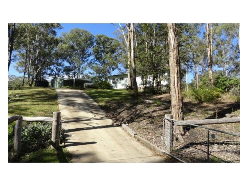 22 Lancaster Court, Top Camp QLD 4350