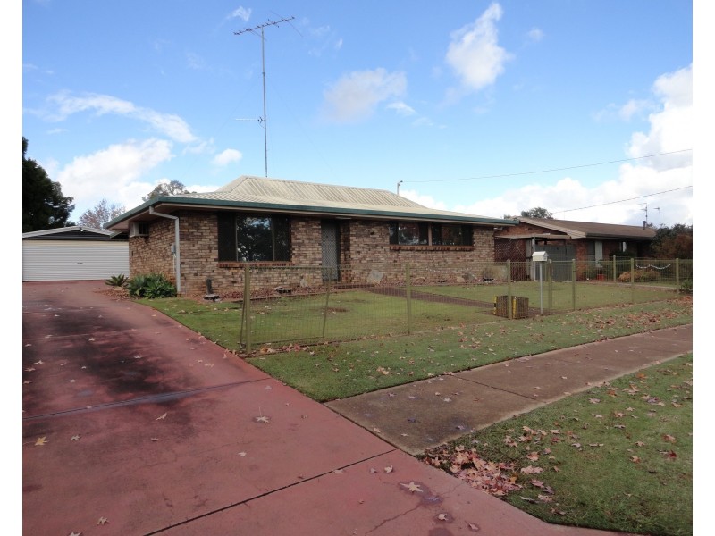 382 Hume Street, South Toowoomba QLD 4350