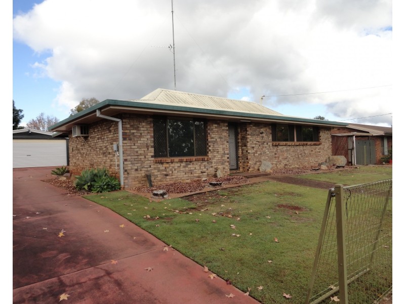 382 Hume Street, South Toowoomba QLD 4350