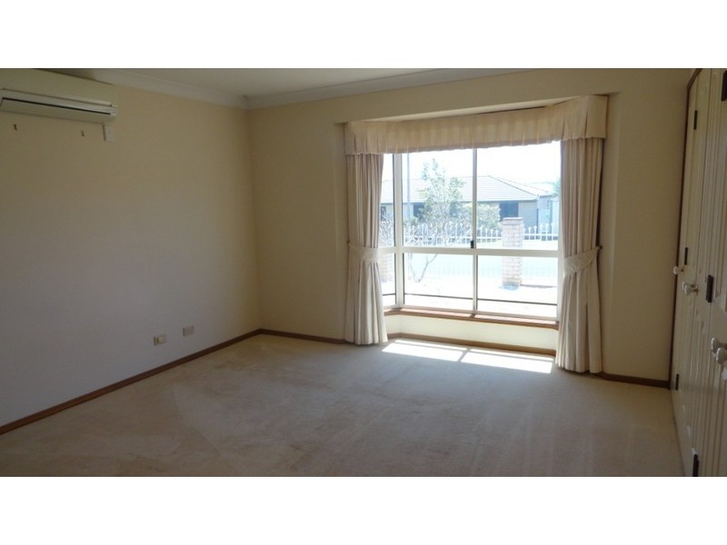 38 BISCAY CRESCENT, Glenvale QLD 4350