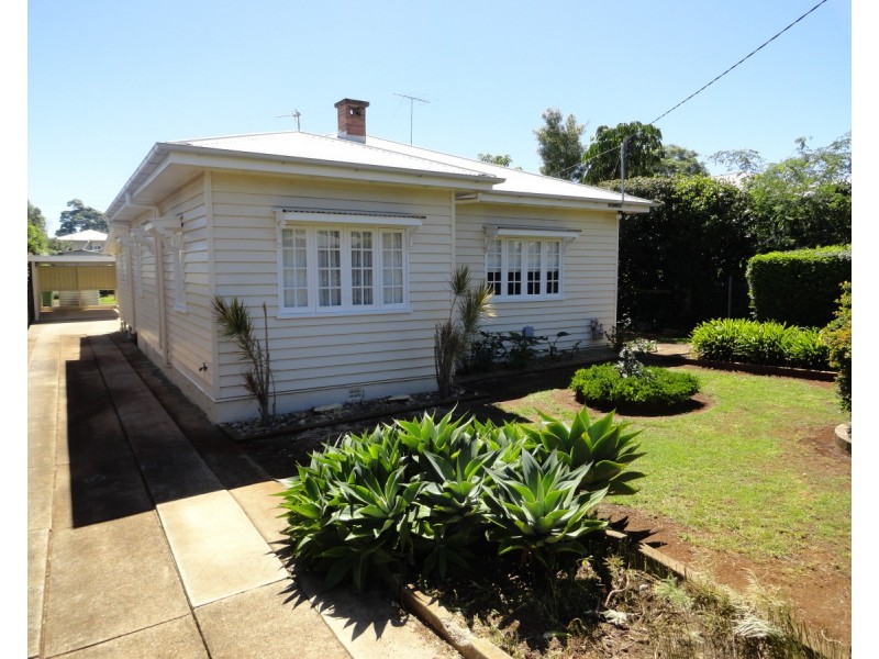 5 Boyden Street, East Toowoomba QLD 4350