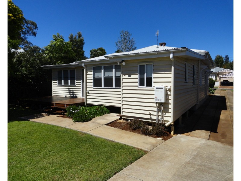 5 Boyden Street, East Toowoomba QLD 4350