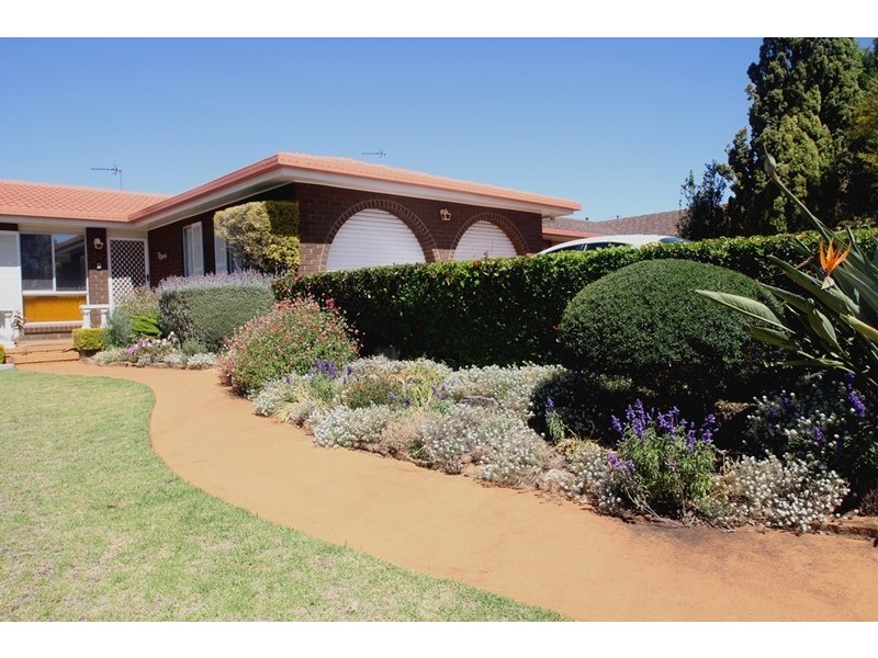 12 Dumba Street, Harristown QLD 4350