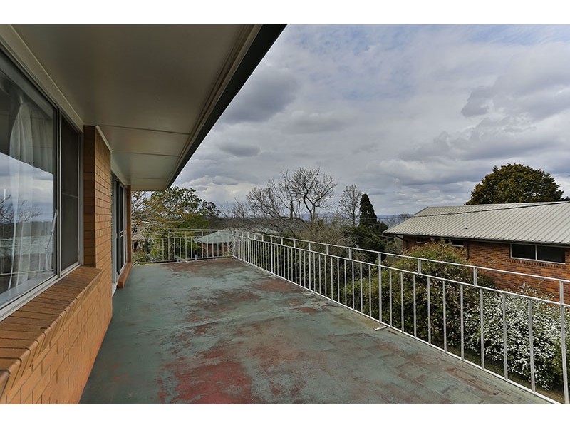 2F James Street, Rangeville QLD 4350