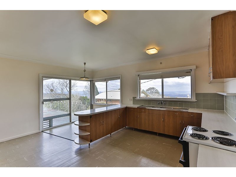 2F James Street, Rangeville QLD 4350