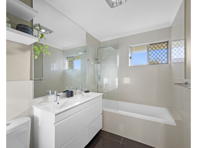 13 Raelyn Street, Centenary Heights QLD 4350