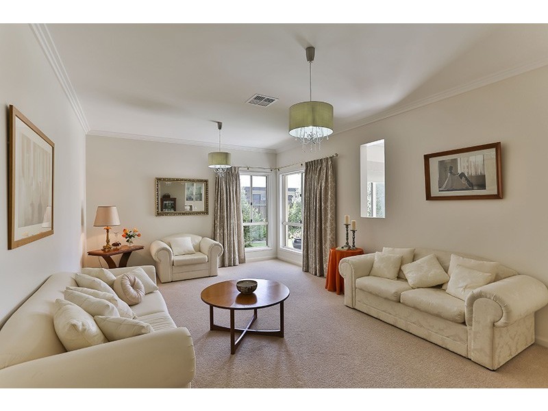 18 Colman Drive, Middle Ridge QLD 4350