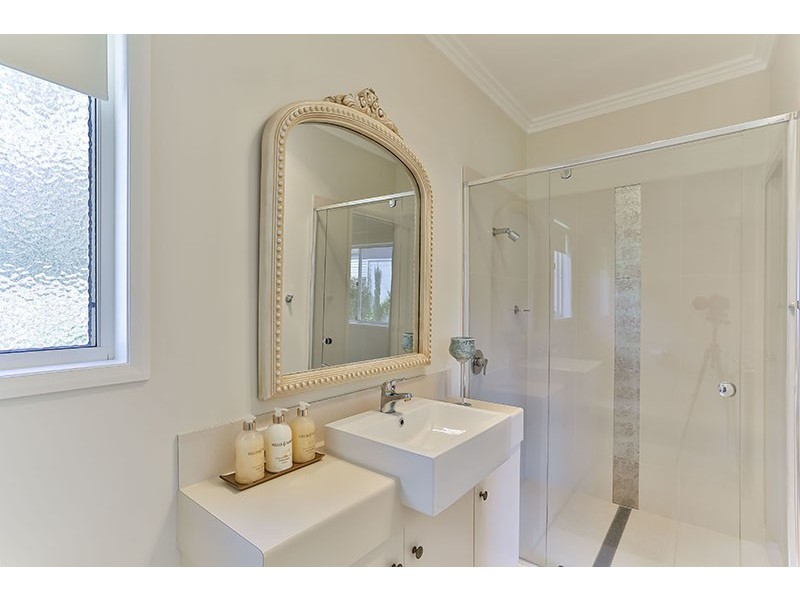 18 Colman Drive, Middle Ridge QLD 4350