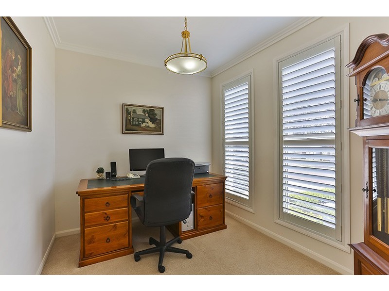 18 Colman Drive, Middle Ridge QLD 4350