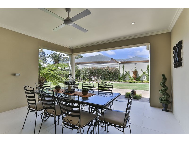 18 Colman Drive, Middle Ridge QLD 4350