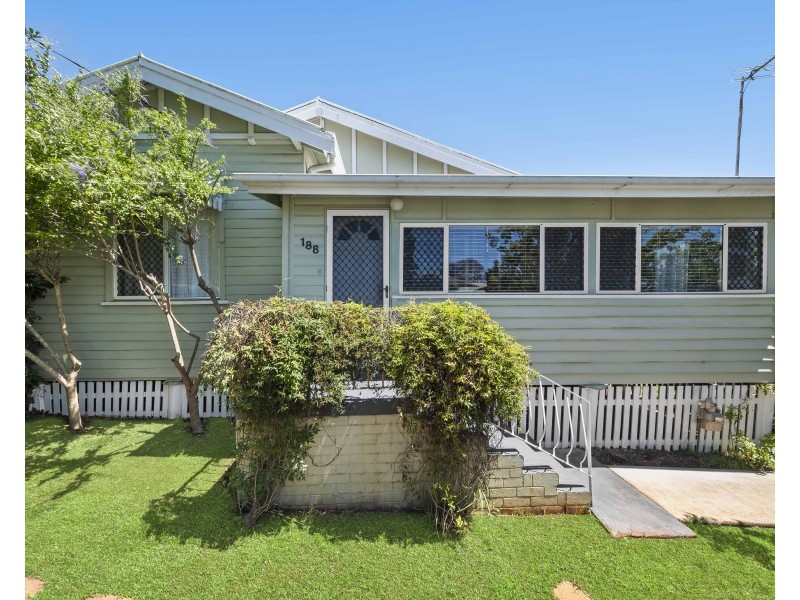 188 Perth Street, South Toowoomba QLD 4350